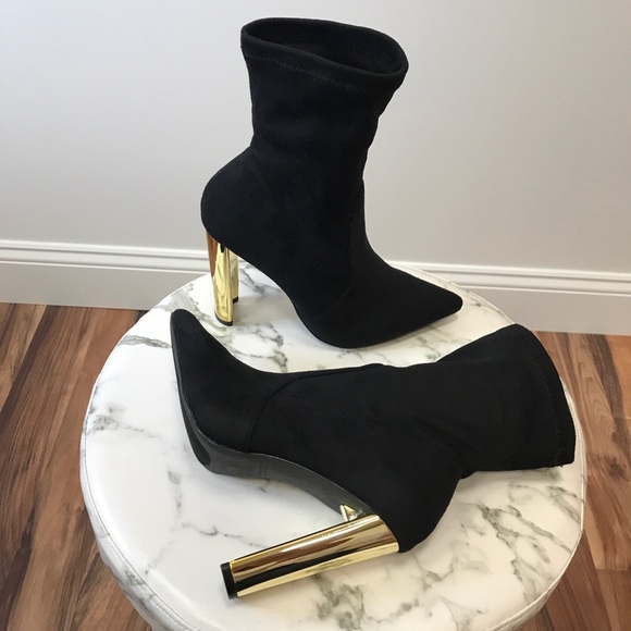 SHOPICANDIES Shoes - ‼️ Black Suede Ankle Bootie Pointed Sock Boot